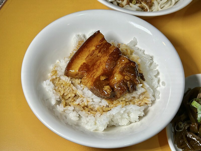 +(宜蘭小吃)銷魂食堂~宜蘭超高CP值小吃推薦!瓜仔雞麵甘甜美味、獨創肉麻飯香麻涮嘴~銷魂食堂菜單