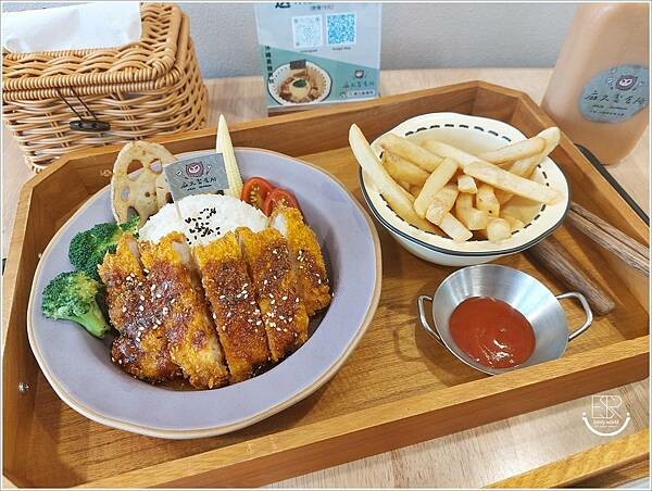 麻久製食所 (7).jpg