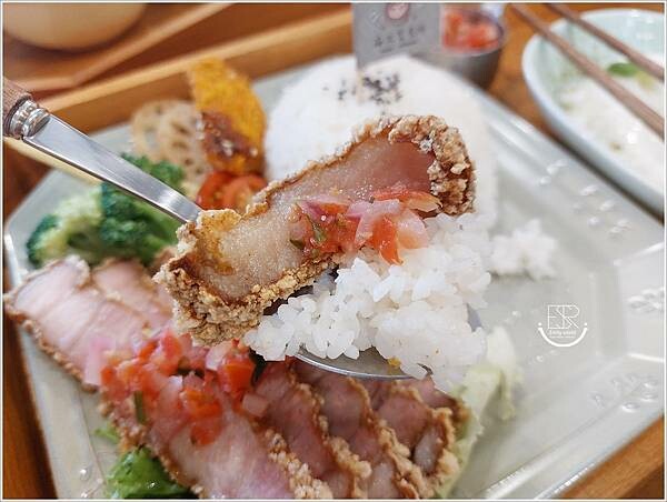 麻久製食所 (9).jpg