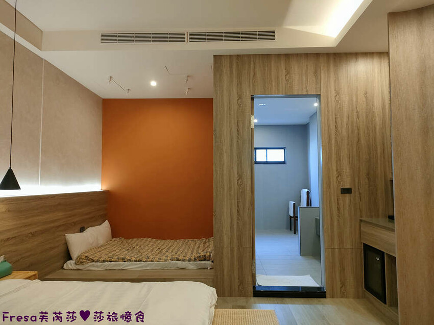 南投飯店【雅薇精品時尚旅館】親子最愛!獨立車庫超大房間新穎乾淨.玩南投住這間│名間交流道│紫南宮│南投住