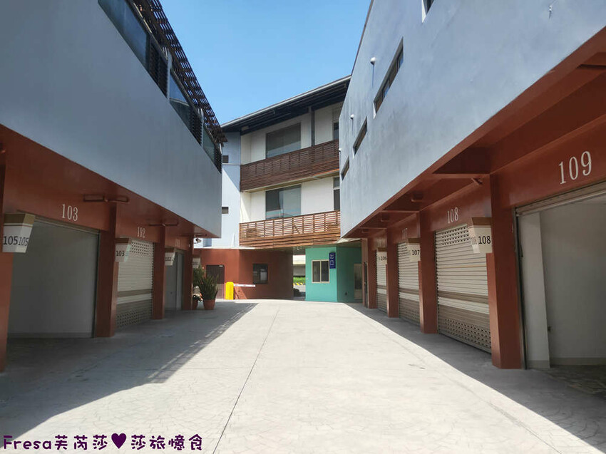 南投飯店【雅薇精品時尚旅館】親子最愛!獨立車庫超大房間新穎乾淨.玩南投住這間│名間交流道│紫南宮│南投住