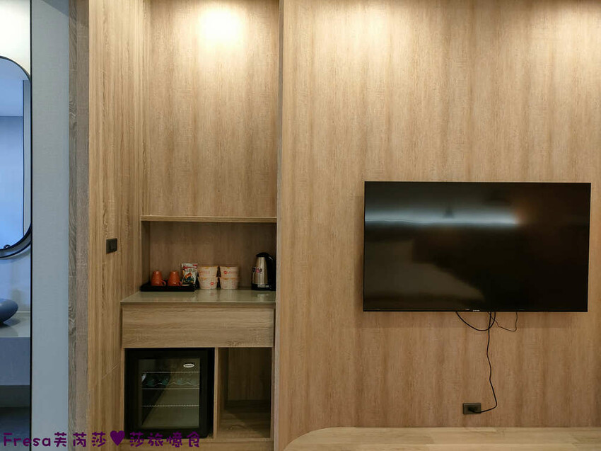 南投飯店【雅薇精品時尚旅館】親子最愛!獨立車庫超大房間新穎乾淨.玩南投住這間│名間交流道│紫南宮│南投住