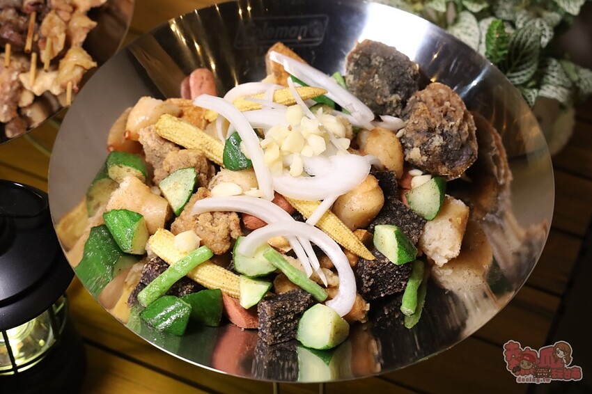 【雲林美食】嘟嘟豪鹹酥雞!隱藏在斗南的最潮露營風鹹酥雞店,爆餡雞佛雞排太扯啦~ - 熱血玩台南。跳躍新世界