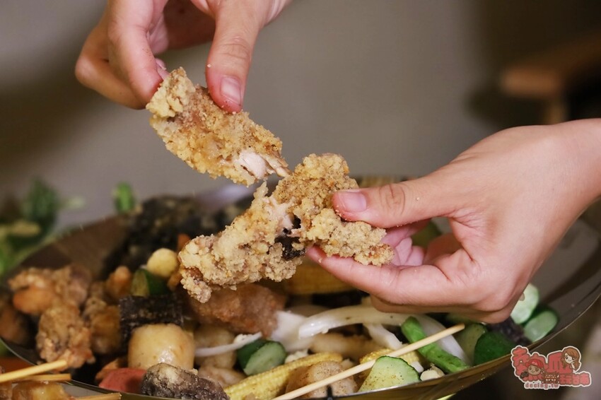 【雲林美食】嘟嘟豪鹹酥雞!隱藏在斗南的最潮露營風鹹酥雞店,爆餡雞佛雞排太扯啦~ - 熱血玩台南。跳躍新世界