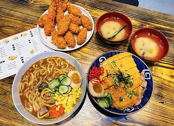 桃園美食│食在點-騷丼-相當有料,份量大,用料實在,雙拼丼飯+讚岐烏龍麵+炸牡蠣 CP值相當高-大竹美食廣場 蘆竹美食推薦-11.jpg