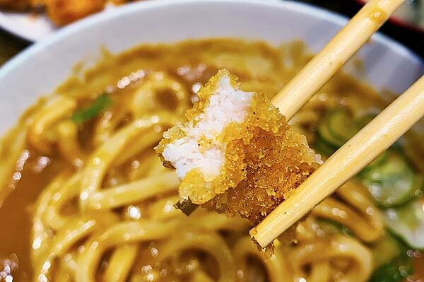 桃園美食│食在點-騷丼-相當有料,份量大,用料實在,雙拼丼飯+讚岐烏龍麵+炸牡蠣 CP值相當高-大竹美食廣場 蘆竹美食推薦-25.jpg