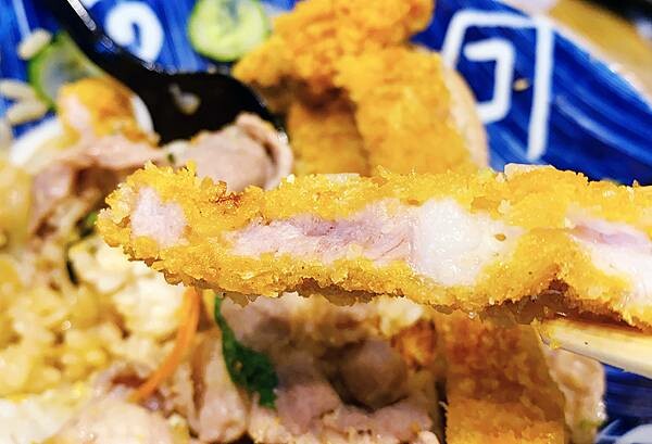 桃園美食│食在點-騷丼-相當有料,份量大,用料實在,雙拼丼飯+讚岐烏龍麵+炸牡蠣 CP值相當高-大竹美食廣場 蘆竹美食推薦-33.jpg