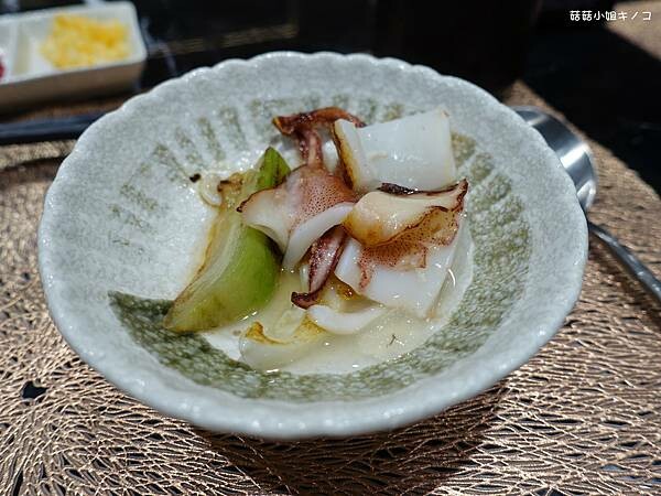 <板南線>捷運市政府站-難得一次的奢華無菜單鐵板燒~明水然.