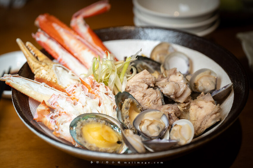 桃園美食|嶼日式無菜單料理~中壢在地隱藏版海鮮和牛料理專賣店,無菜單卻道道精彩,CP值破表的頂級食材在