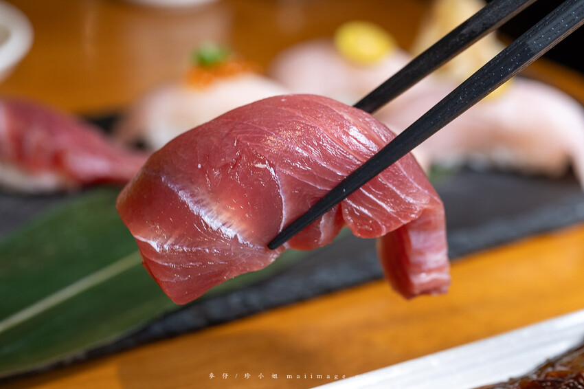 桃園美食|嶼日式無菜單料理~中壢在地隱藏版海鮮和牛料理專賣店,無菜單卻道道精彩,CP值破表的頂級食材在