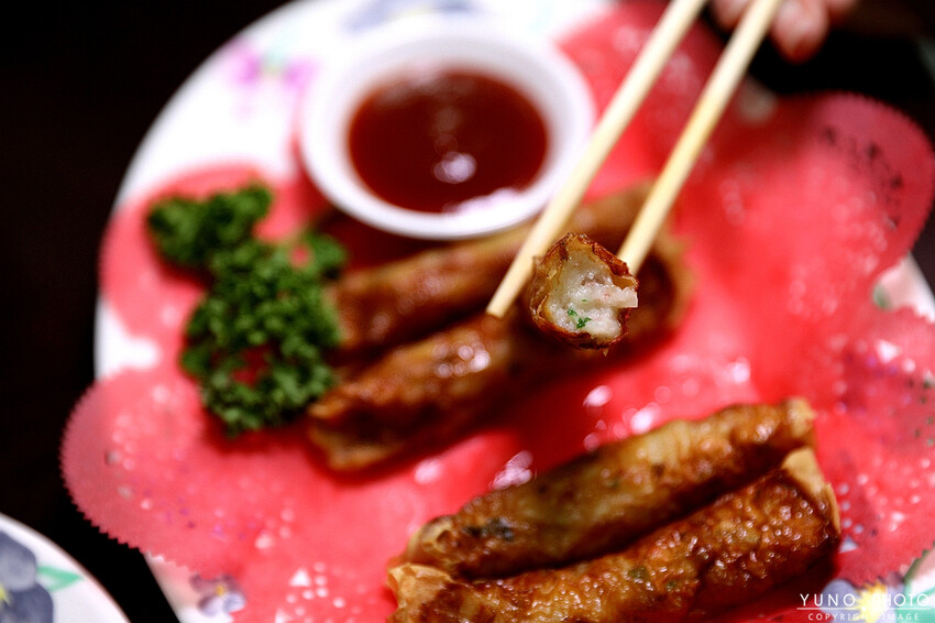 隱藏在熱炒店中的川味美食!招牌川味水煮牛必吃 麻辣鮮香一次滿足|動力炒飯-川味水煮牛(南投草屯必吃美食)