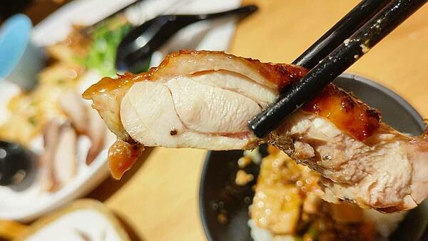 泰杯杯泰式料理｜公館ＣＰ值最高的泰式料理店！打拋豬只要８５元就可以吃到