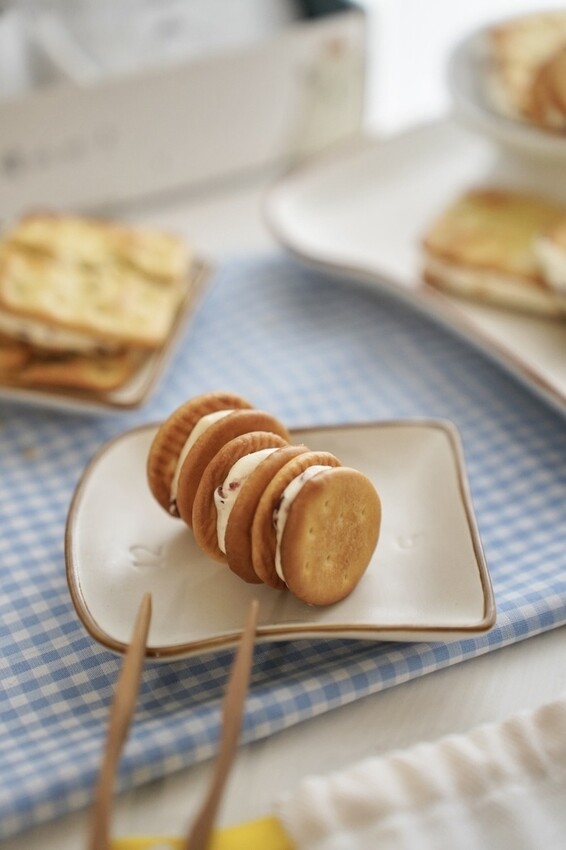 熊后BearQueen 牛奶莓莓 香蔥酥打牛軋餅 牛軋餅 蘇打餅 餅乾 中秋節禮盒 年節送禮