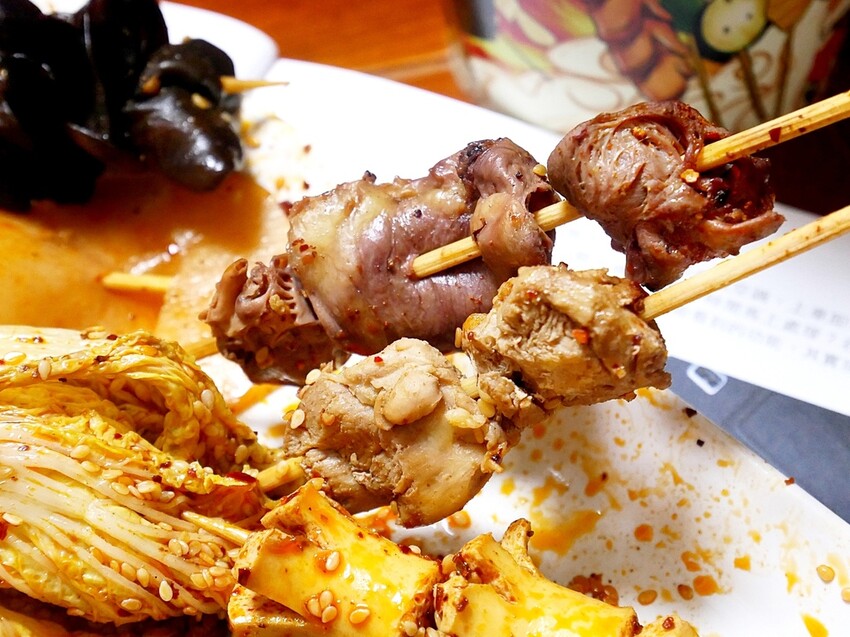 串門ㄦ逢甲店-台中重慶麻辣串串杯,30多種食材選擇豐富,以濃