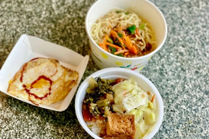 豐原早餐-南陽國小旁的路邊小攤 南陽飯糰，size女生吃剛好