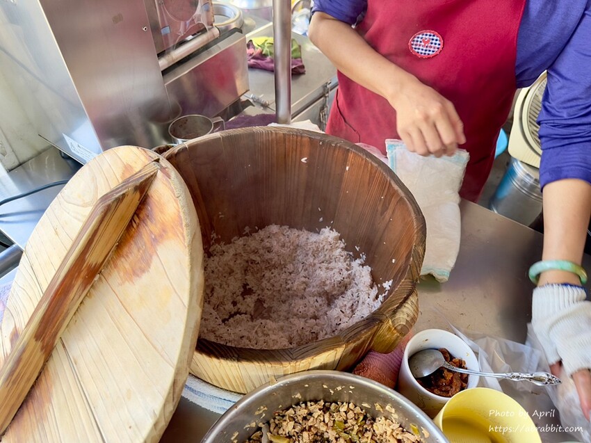 豐原早餐-南陽國小旁的路邊小攤 南陽飯糰，size女生吃剛好