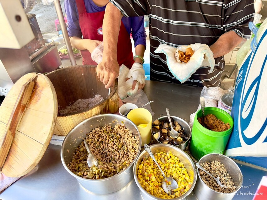 豐原早餐-南陽國小旁的路邊小攤 南陽飯糰，size女生吃剛好