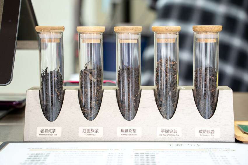 台北市信義區半糖少冰信義永吉店｜2023信義區新開幕手搖飲，桃園在地知名手搖品牌第一間外縣市展店就在台北！半糖少冰最