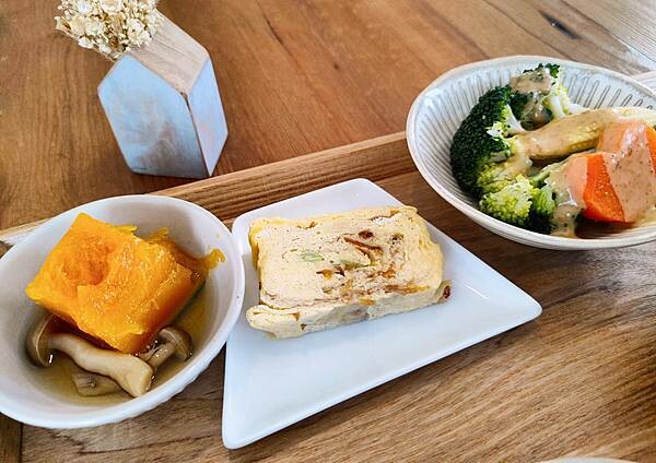 /tmp/phppBgiVW /tmp/phppBgiVW