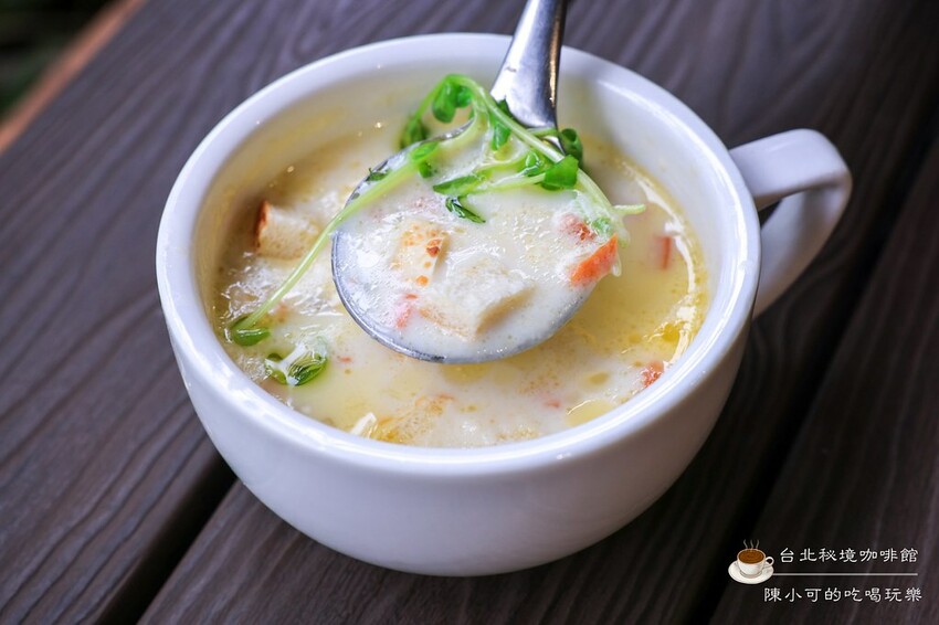 台北市內湖區【內湖咖啡館】EASE CAFE 菜單推薦義大利麵披薩，台北隱藏版咖啡店！