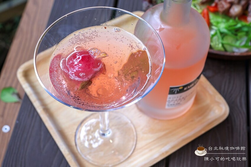 台北市內湖區【內湖咖啡館】EASE CAFE 菜單推薦義大利麵披薩，台北隱藏版咖啡店！