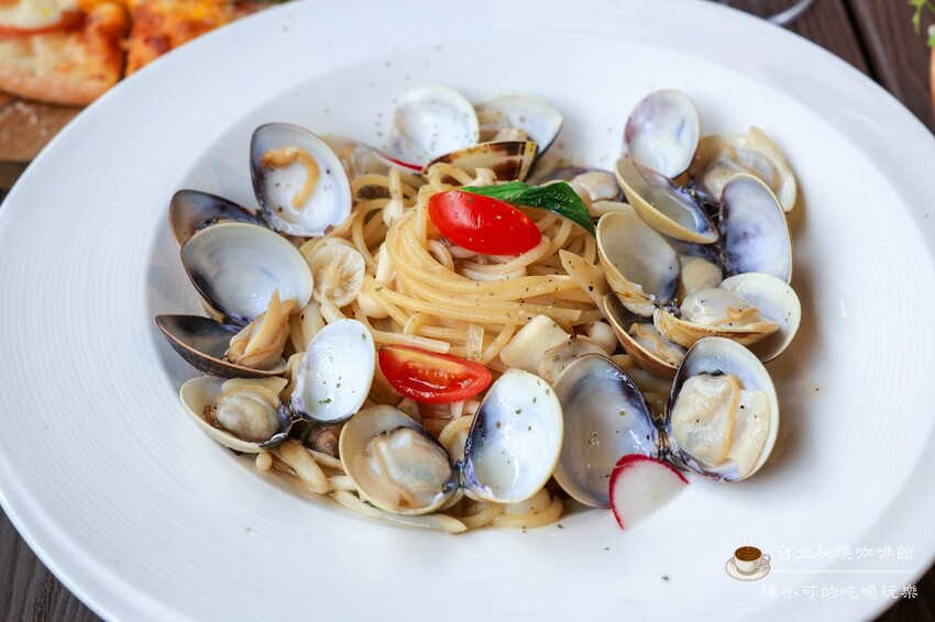 台北市內湖區【內湖咖啡館】EASE CAFE 菜單推薦義大利麵披薩，台北隱藏版咖啡店！