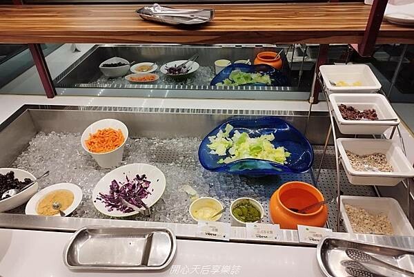 松山吃到飽推薦｜VGest低碳披薩 松山首都店｜蔬食披薩第一品牌，蔬食早午餐吃到飽，平日只要$299就讓你素食