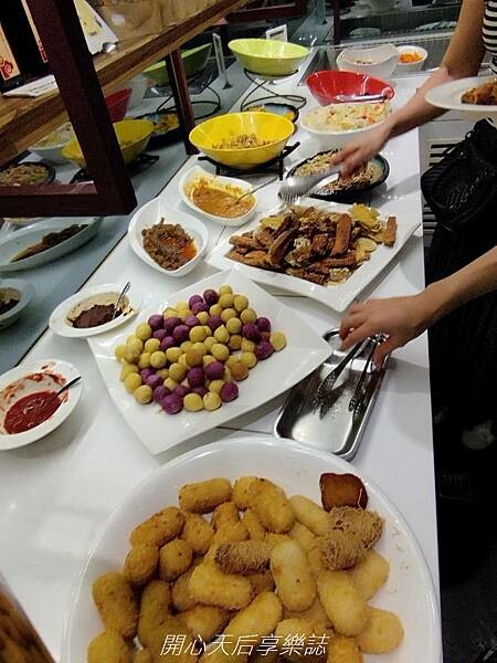 松山吃到飽推薦｜VGest低碳披薩 松山首都店｜蔬食披薩第一品牌，蔬食早午餐吃到飽，平日只要$299就讓你素食