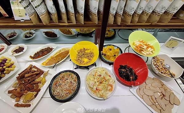 松山吃到飽推薦｜VGest低碳披薩 松山首都店｜蔬食披薩第一品牌，蔬食早午餐吃到飽，平日只要$299就讓你素食