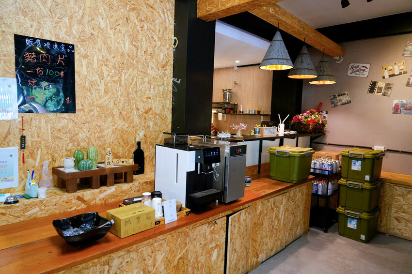 南投親子露營「溪部好呆庄」,主題露營車、親子四人房,溪邊玩水