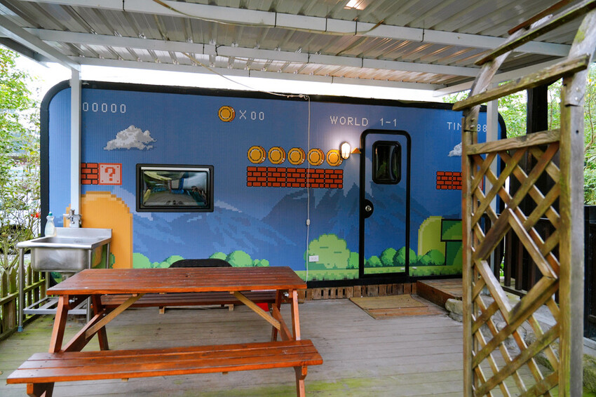 南投親子露營「溪部好呆庄」,主題露營車、親子四人房,溪邊玩水