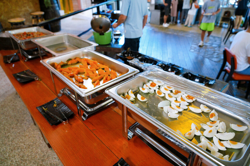 南投親子露營「溪部好呆庄」,主題露營車、親子四人房,溪邊玩水