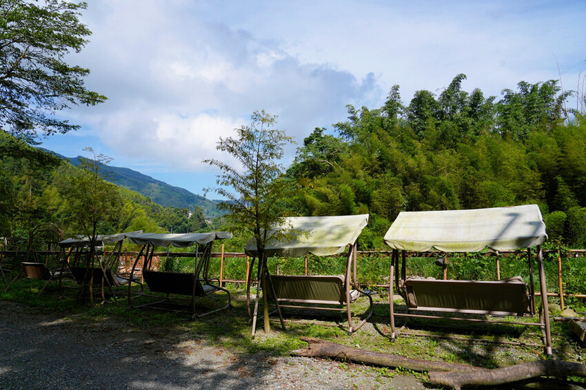 南投親子露營「溪部好呆庄」,主題露營車、親子四人房,溪邊玩水