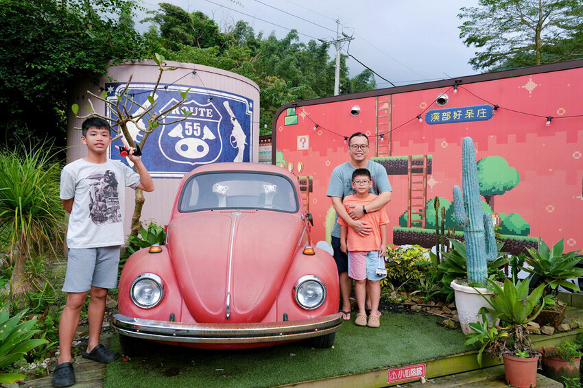 南投親子露營「溪部好呆庄」,主題露營車、親子四人房,溪邊玩水