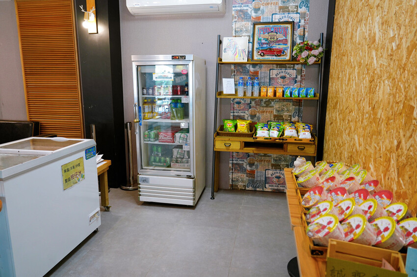 南投親子露營「溪部好呆庄」,主題露營車、親子四人房,溪邊玩水