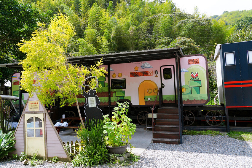 南投親子露營「溪部好呆庄」,主題露營車、親子四人房,溪邊玩水