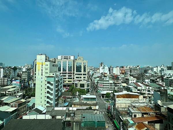 *(台中飯店)葉綠宿茶覺旅~台中車站3分鐘就到!品茶住宿雙重