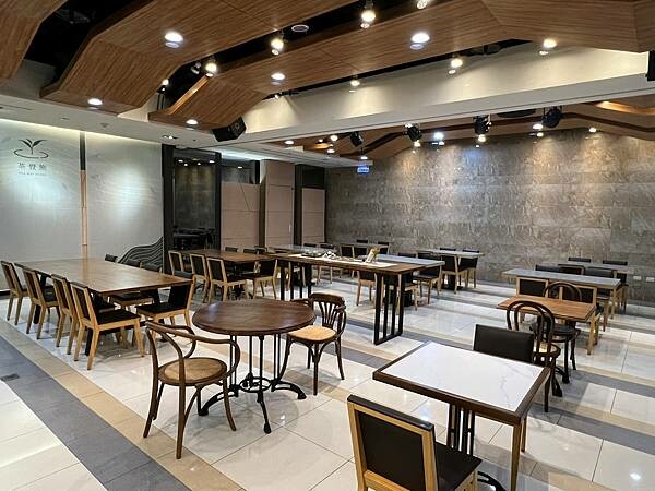 *(台中飯店)葉綠宿茶覺旅~台中車站3分鐘就到!品茶住宿雙重