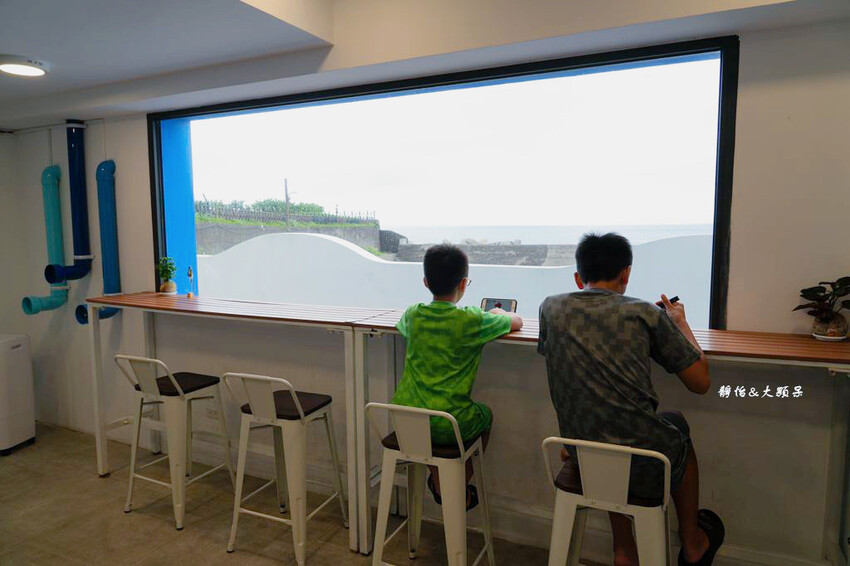 新北石門海景咖啡,金點草里驛棧,草里漁港藍白希臘風,北海岸咖 新北石門海景咖啡,金點草里驛棧,草里漁港藍白希臘風,北海岸咖