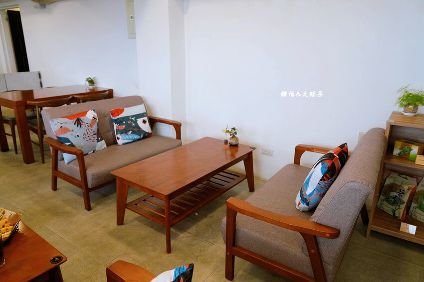 新北石門海景咖啡,金點草里驛棧,草里漁港藍白希臘風,北海岸咖 新北石門海景咖啡,金點草里驛棧,草里漁港藍白希臘風,北海岸咖