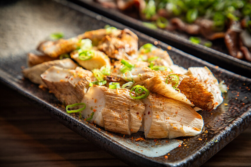 暮樂町居酒屋|零負評!炭火燒烤超好吃,新開幕小清新文青居酒屋