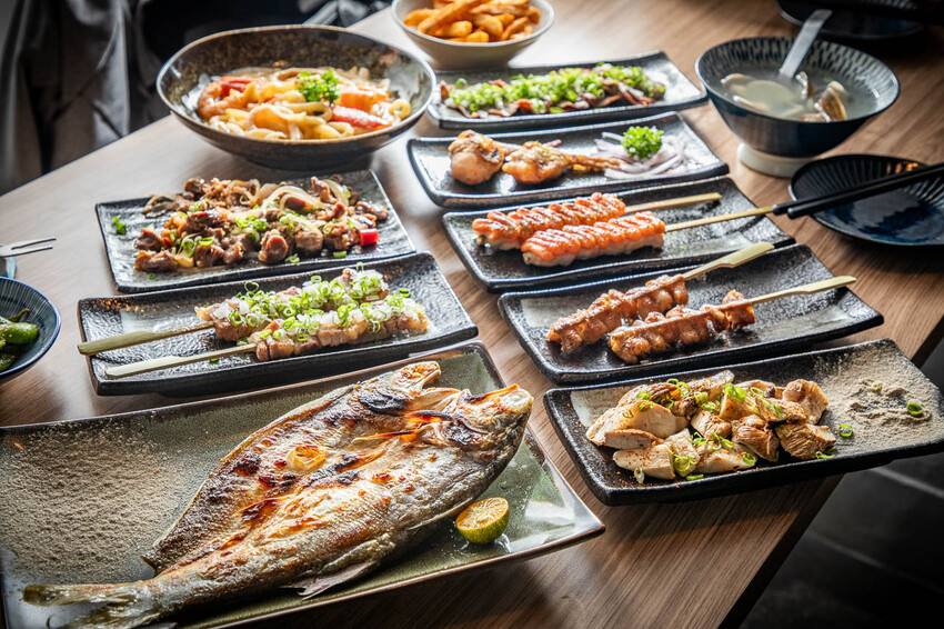 暮樂町居酒屋|零負評!炭火燒烤超好吃,新開幕小清新文青居酒屋