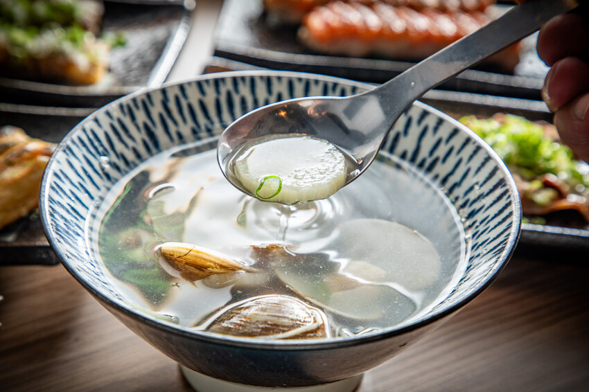 暮樂町居酒屋|零負評!炭火燒烤超好吃,新開幕小清新文青居酒屋