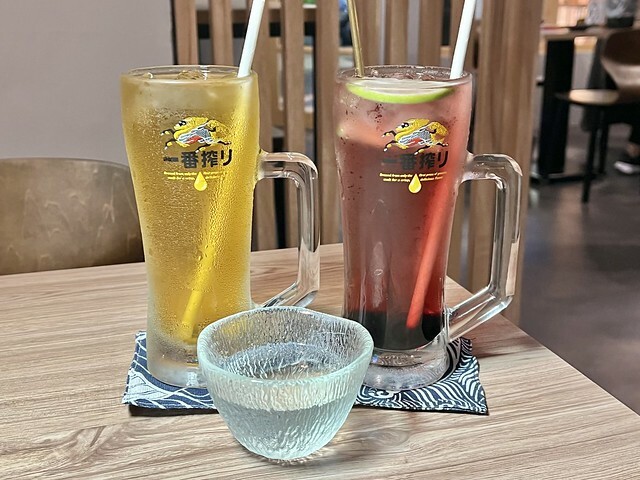 ＋（板橋居酒屋）暮樂町居酒屋～現烤柚香雞皮、香噴噴菇菇炒飯、