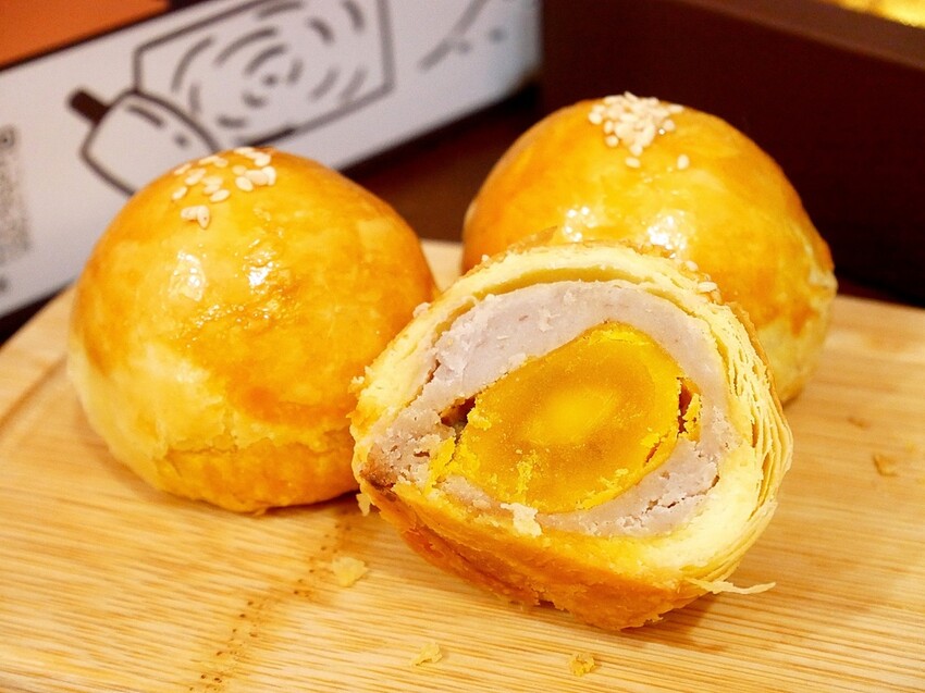 向陽手作-巨無霸金莎竟是大SIZE月餅，隱身在早餐店的人氣蛋