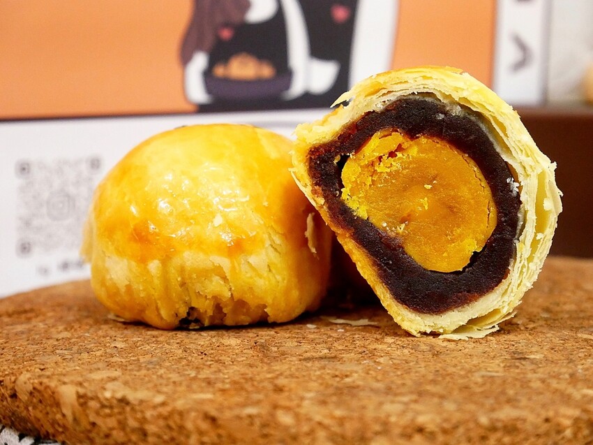 向陽手作-巨無霸金莎竟是大SIZE月餅，隱身在早餐店的人氣蛋