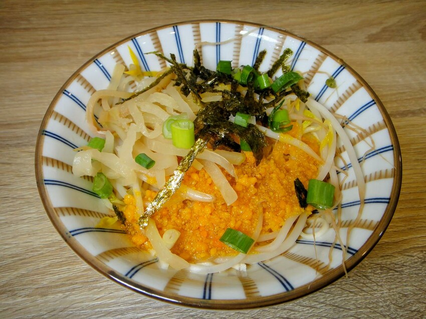 【美食】「裕鼎舖」三重蔥油餅推薦、三重銅板美食推薦，手工水餃、大餛飩、吉古拉湯好美味 (附菜單)