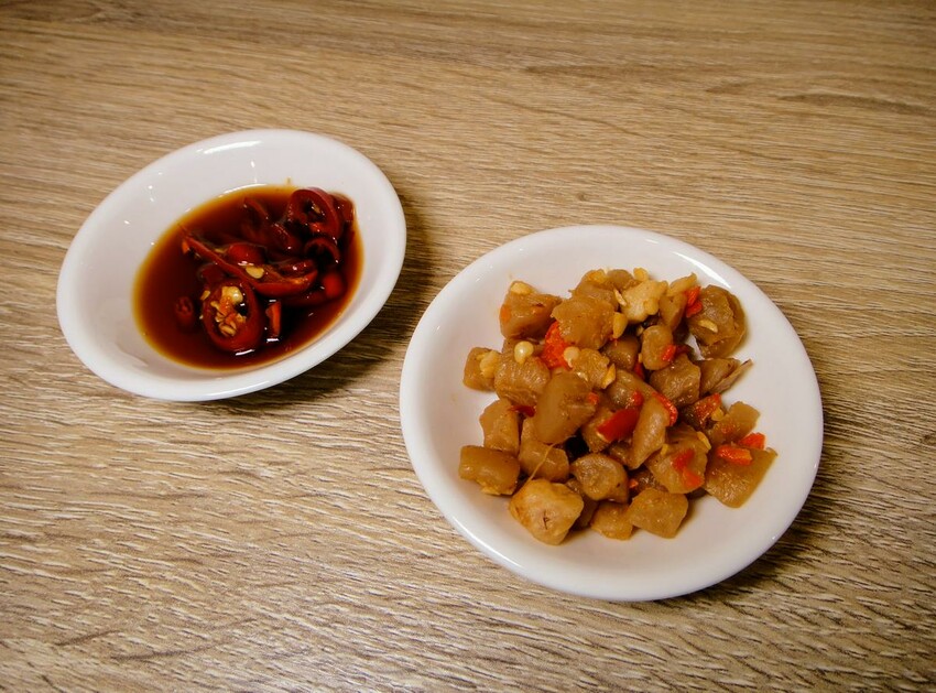 【美食】「裕鼎舖」三重蔥油餅推薦、三重銅板美食推薦，手工水餃、大餛飩、吉古拉湯好美味 (附菜單)