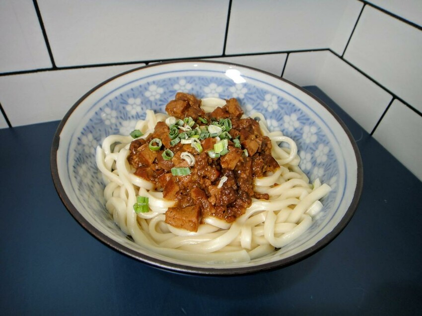 【美食】「佳佳香鍋貼幸福店」新莊鍋貼推薦、新莊銅板美食推薦，捷運幸福站美食推薦 (附菜單)