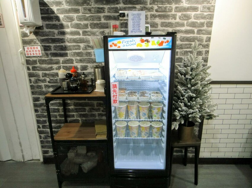 【美食】「佳佳香鍋貼幸福店」新莊鍋貼推薦、新莊銅板美食推薦，捷運幸福站美食推薦 (附菜單)